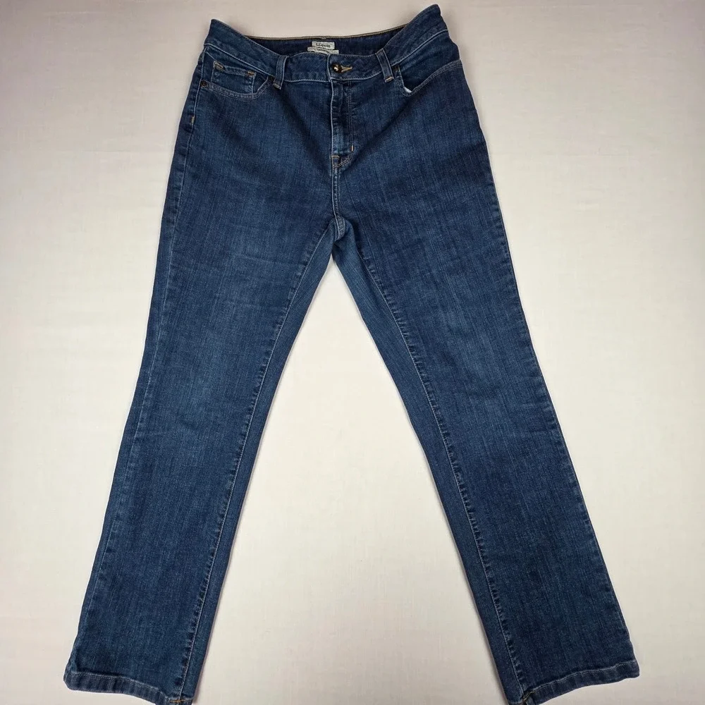 L.L.Bean Classic Fit Straight Leg Jeans Womens 10 Reg Blue Stretch Cotton Denim